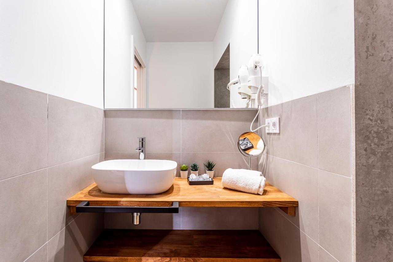 Puerto Beach Suites فالنسيا المظهر الخارجي الصورة